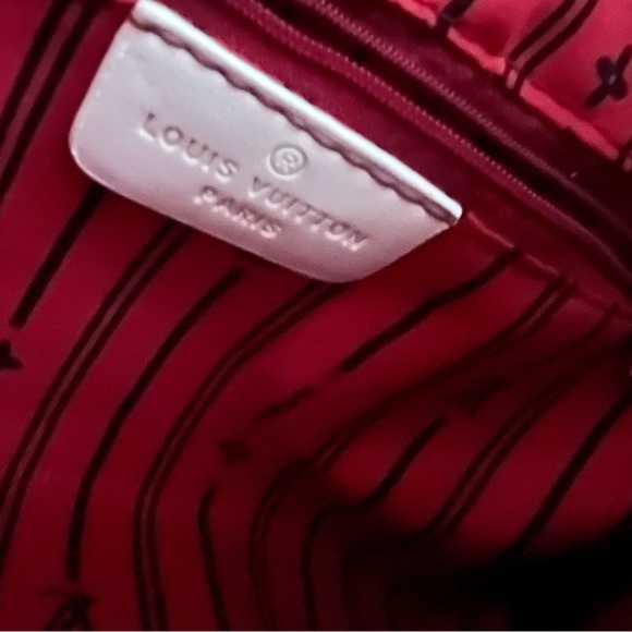 Purse - Picture 8 of 8